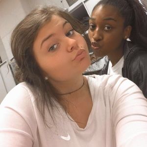 Meet your Posher, Daphne